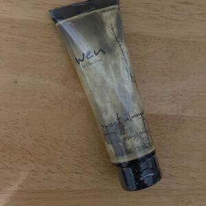 WEN By Chaz Dean anti-frizz styling crème 4 fl oz